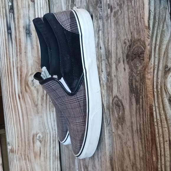 Vans low tops - Picture 4 of 13